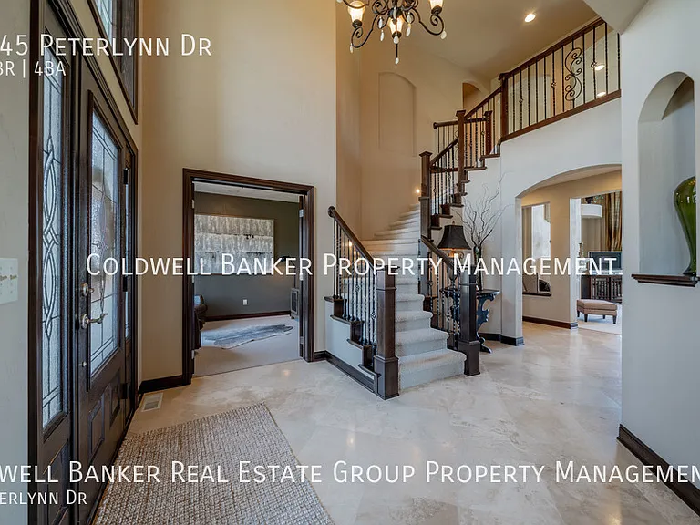 245 Peterlynn Dr — Photo 4