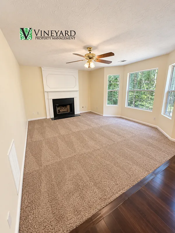 5 bed, 2.5 bath, 3080 sqft, $2,795 — Photo 3