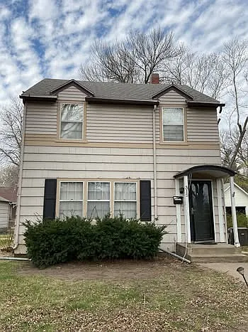 3 bed, 1408 sqft, $1,550 — Photo 1