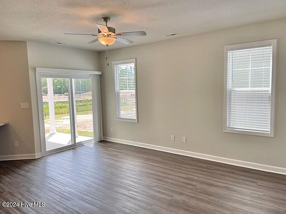 5th image of 219 Shallowbag Bay Ln