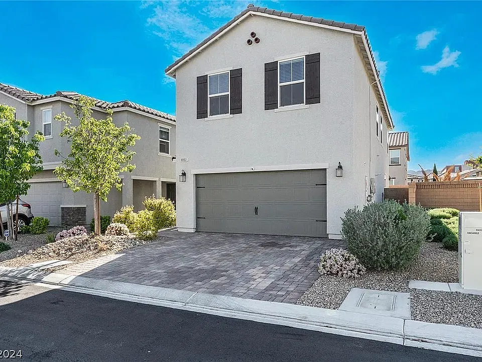 6853 Vacarez Dr
