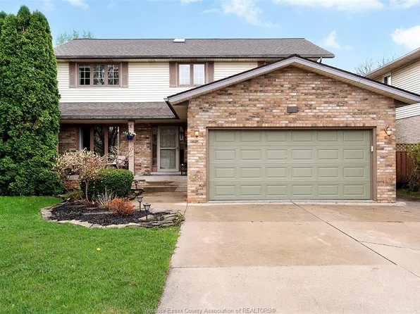 451 Gauthier Dr, Tecumseh, ON N8N 2W3