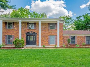 1532 Yarmouth Point Dr, Chesterfield, MO