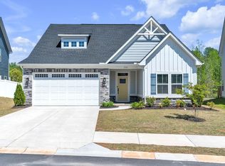 332 Hollythorpe Ln, Fountain Inn, SC 29644
