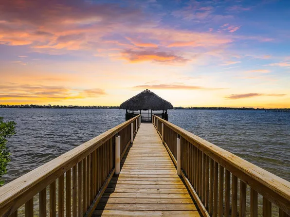 8 S Lakeshore Drive, Hypoluxo, FL 33462
