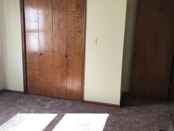 5th image of 2306 6th Ave