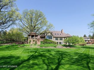 185 Forestview Dr, Elgin, IL 60120