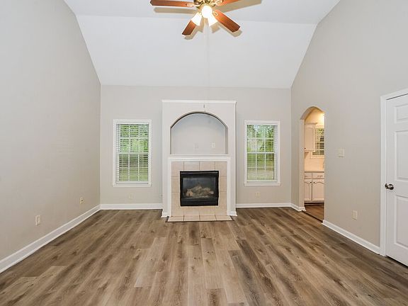 4th image of 6164 Kingsview Dr