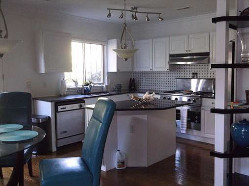 4th image of 1405 S Main St #43