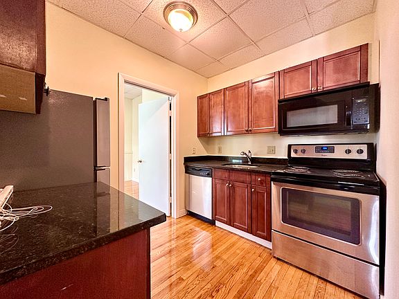 3rd image of 295 Nahant Rd #3U