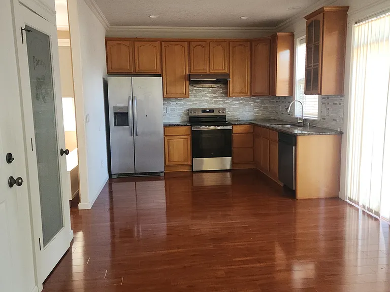 4035 SE 124th Ave — Photo 3