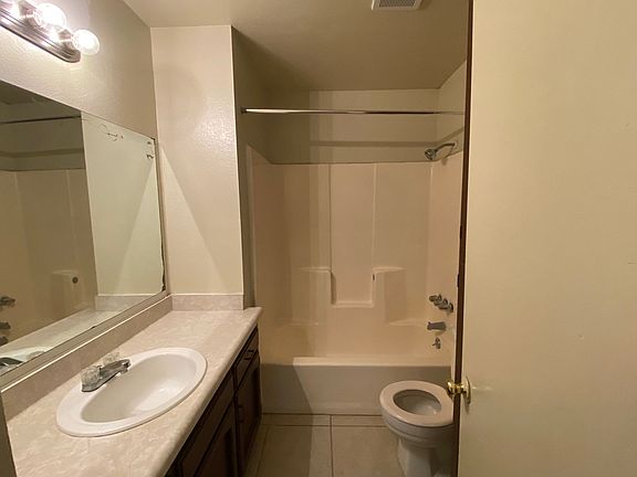 5th image of 6350 Summerfield Dr APT 2