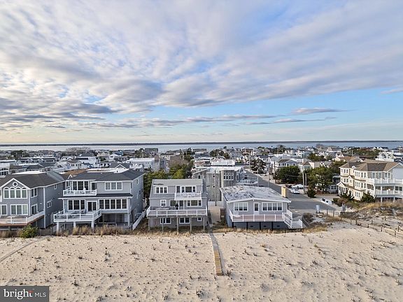 4th image of 2313 N Ocean Ave