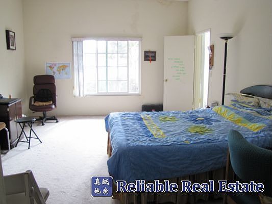 3rd image of 3209 La Plata Ave