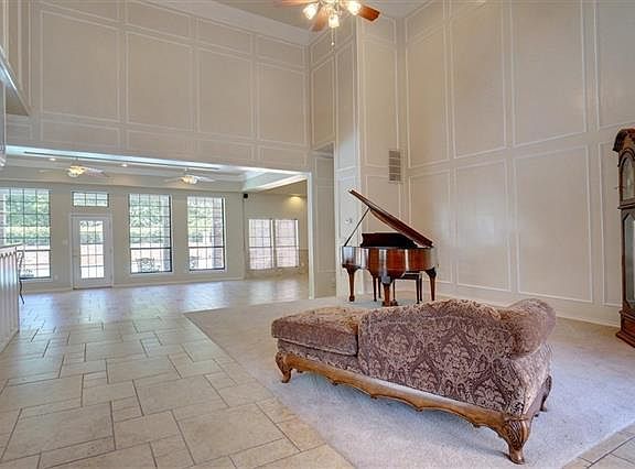 5th image of 4107 Trail Bend Ct