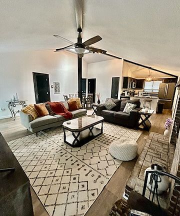 3rd image of 65 Pathfinder Ln
