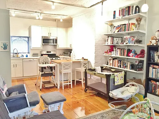 Rented by Brooklyn Heights Real Estate Inc | media 5