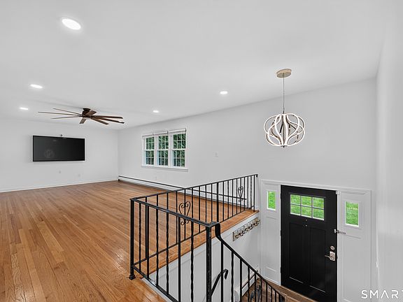 4th image of 523 Highfield Drive