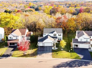 4130 Oakbrooke Curv, Eagan, MN 55122