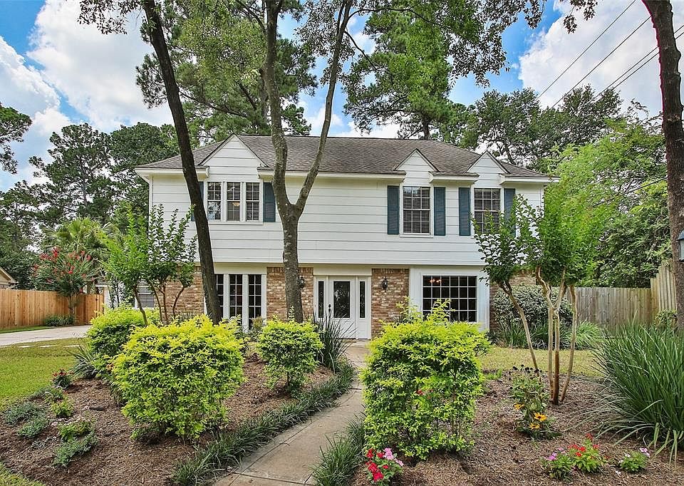 5202 Ashmere Ln. - Situated at the end of a quiet dead-end street.