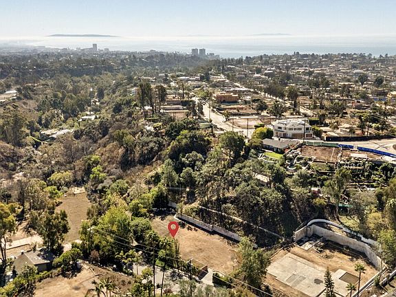 5th image of 1297 Marinette Rd