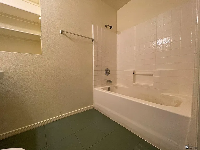 116 E Cactus St — Photo 15