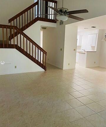 2nd image of 1611 Woodbridge Lakes Cir