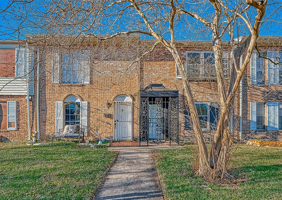 1st image of 2118 Straight Creek Dr
