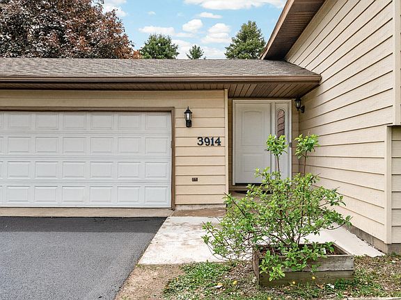 3rd image of 3914 67th St E