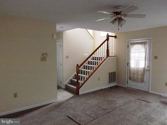 4th image of 35 Bramblewood Ct