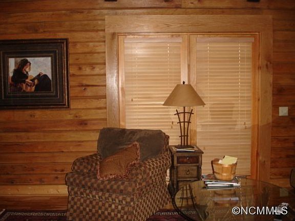 2nd image of 105 Sedi Lane Trl
