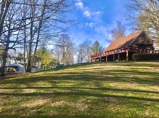 445 Hilltown Rd, Fries, VA 24330