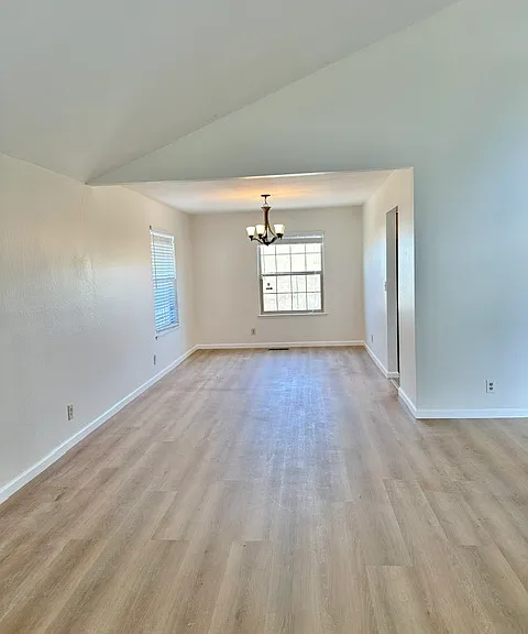 Living room & Dining area