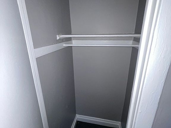 5th image of 6122 S Martin Luther King Dr #2