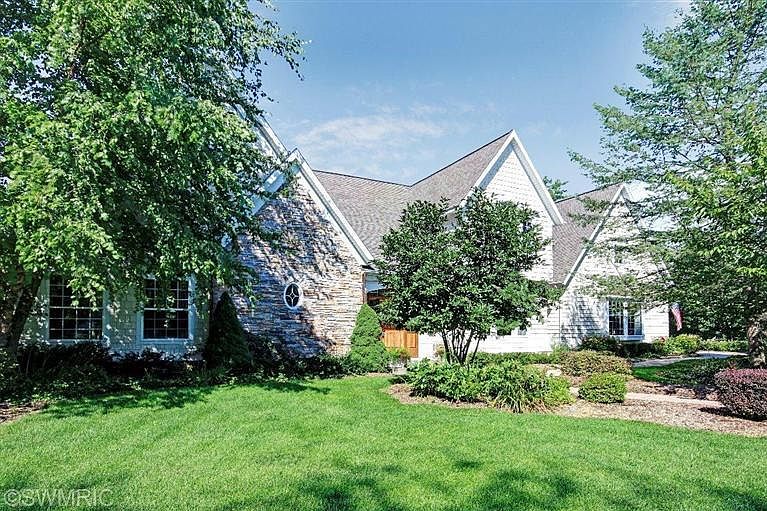 1st image of 1143 Myrtle Ct