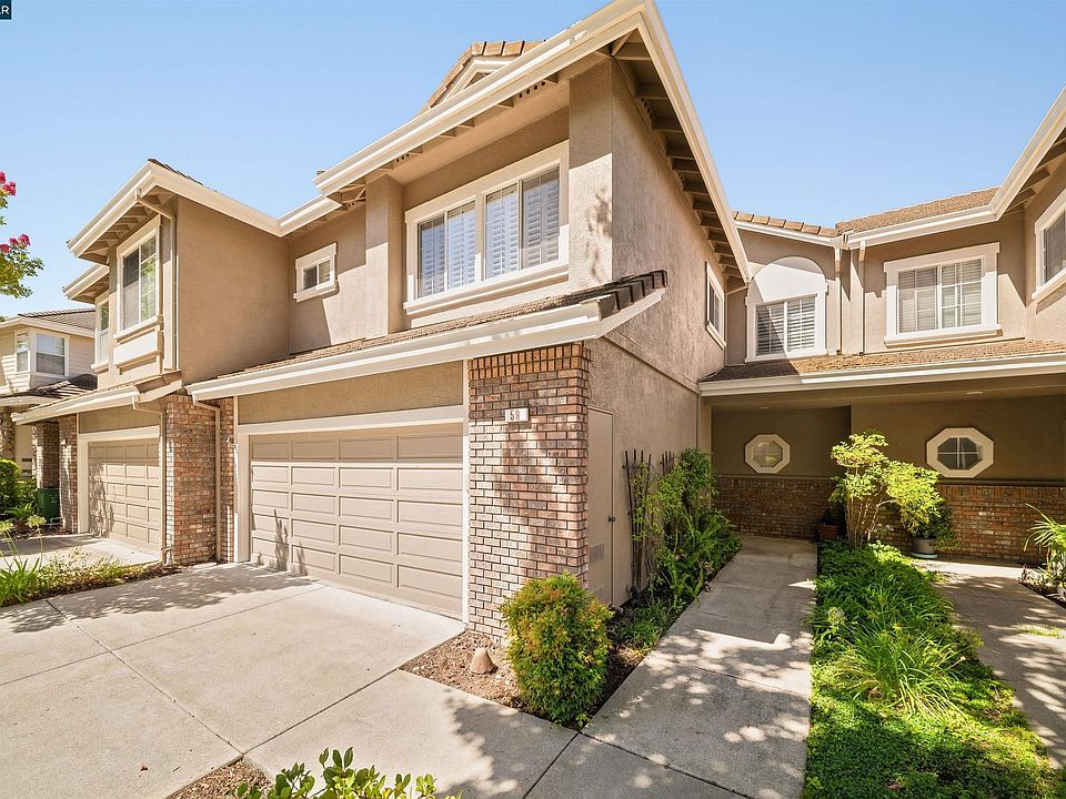 1st image of 59 Woodvalley Dr