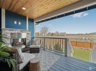 327 Maple Ave, La Conner, WA 98257