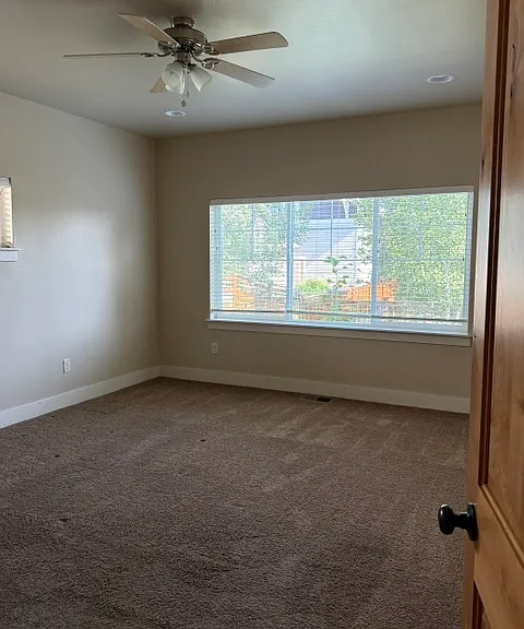 4213 Brenden St — Photo 11