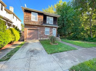 320 Vineland Ave, Staten Island, NY 10312