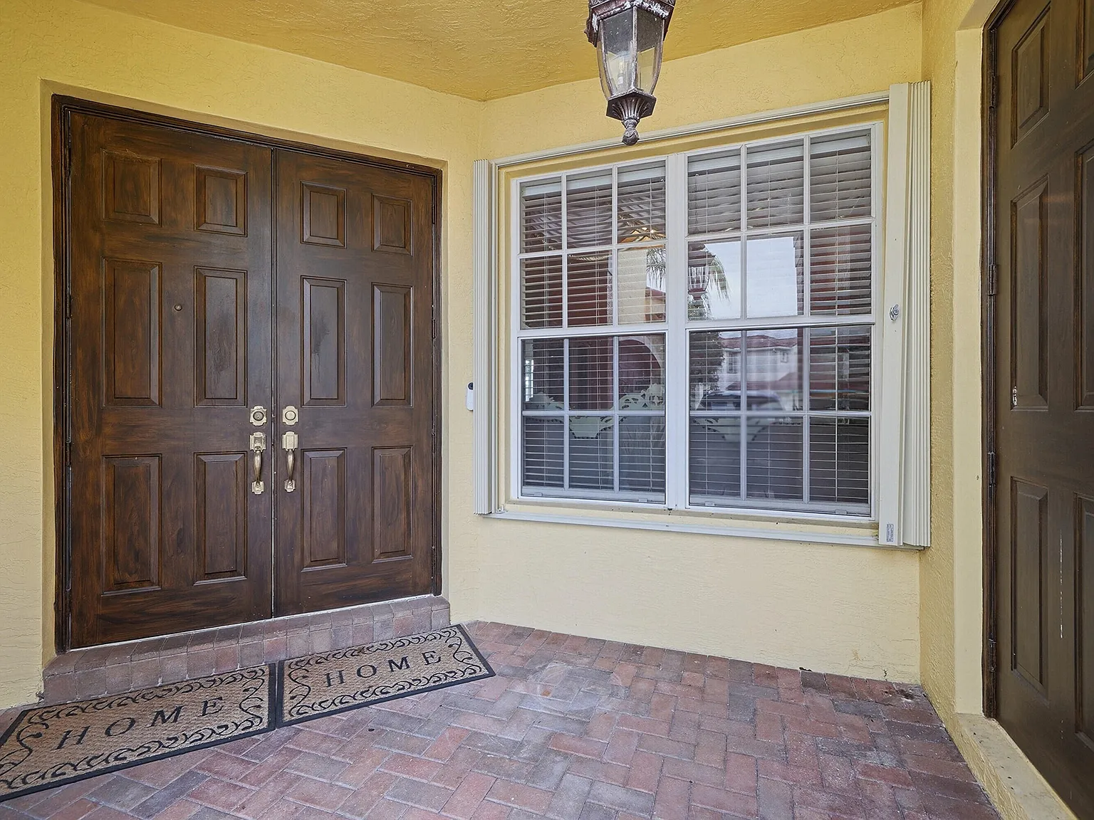 1 bed, 1.0 bath, 3180 sqft, $1,100 — Photo 4