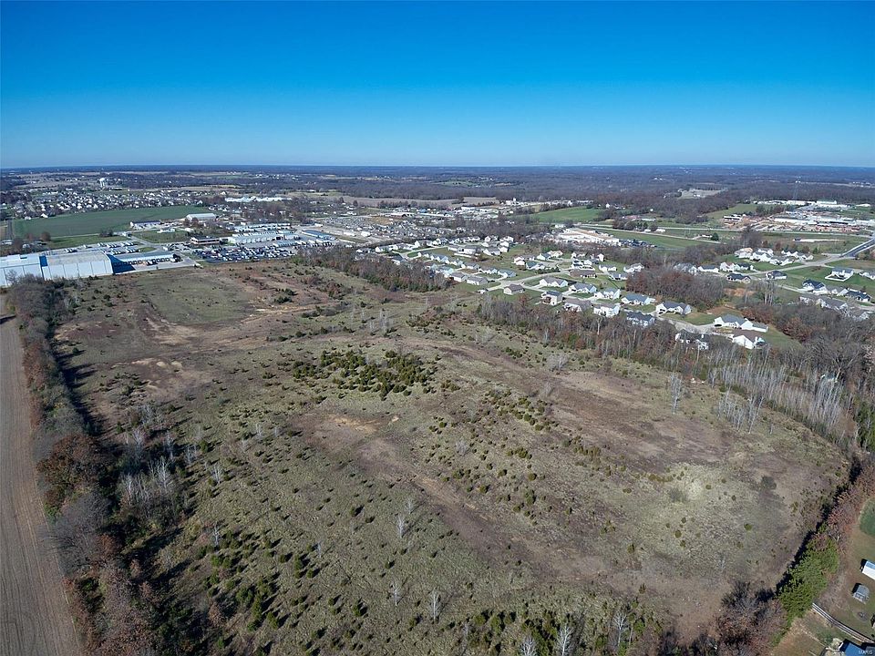 1st image of 46/AC Westhampton Dr