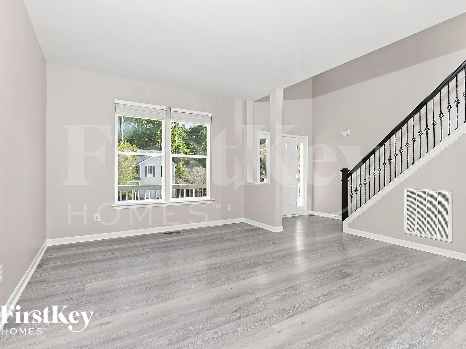 5 bed, 3.0 bath, 3420 sqft, $2,260 — Photo 3