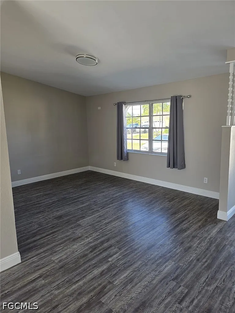 2 bed, 2.0 bath, 1048 sqft, $1,600 — Photo 3