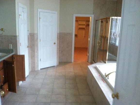 3rd image of 13805 Longacres Preserve Ct
