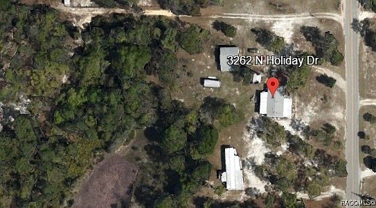 2nd image of 3262 N Holiday Dr