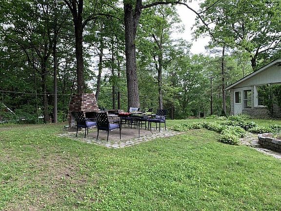 3rd image of 134 Eastside Dr