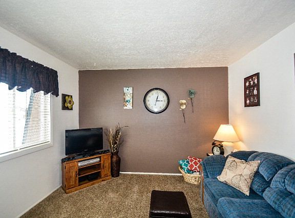 2nd image of 5148 E Denning Ave