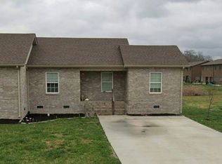 48 Stroud Dr, Manchester, TN 37355