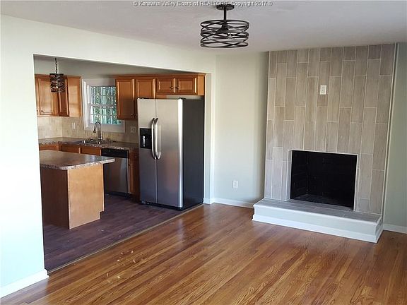 3rd image of 1529 Upper Midway Dr