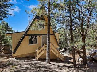 32972 Juniper Ln, Green Valley Lake, CA 92341